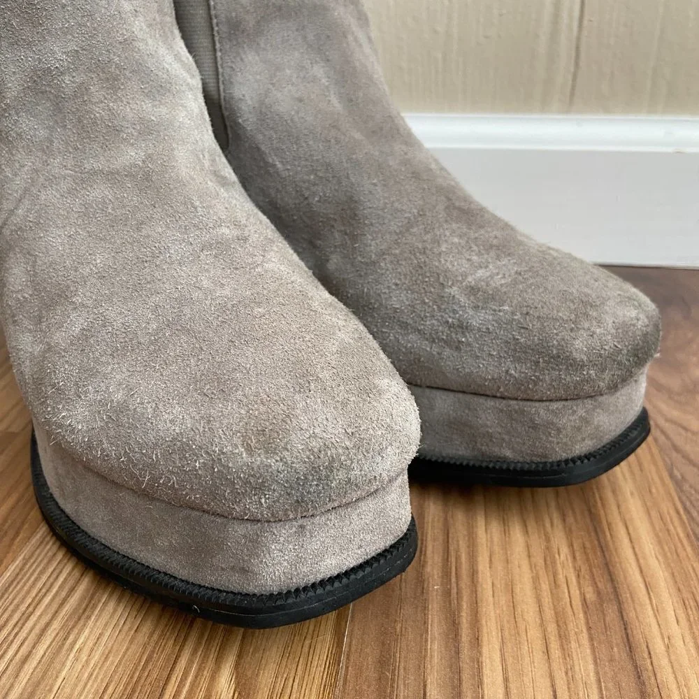 Free People Jeffrey Campbell Gray Suede Platform Wedge Chelsea Ankle Boot
